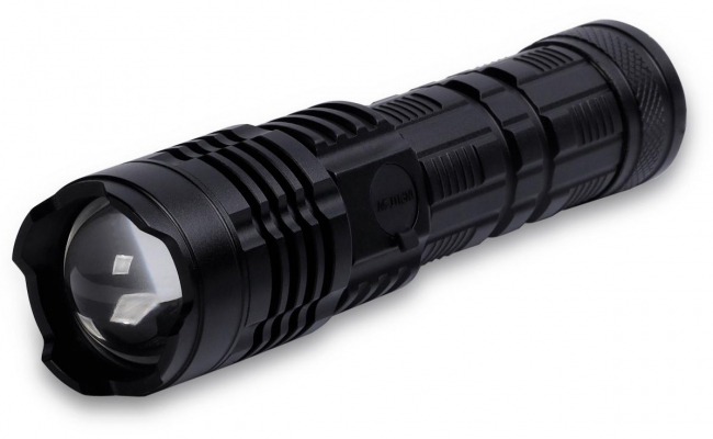 Аккумуляторный светодиодный фонарь CREE XHP-50 18Вт с системой фокусировки луча, черный